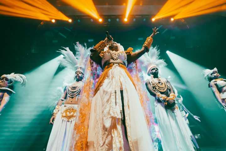 Mallorca vibra amb l’estrena de Masaka Africana, la festa tribal d’AMØK